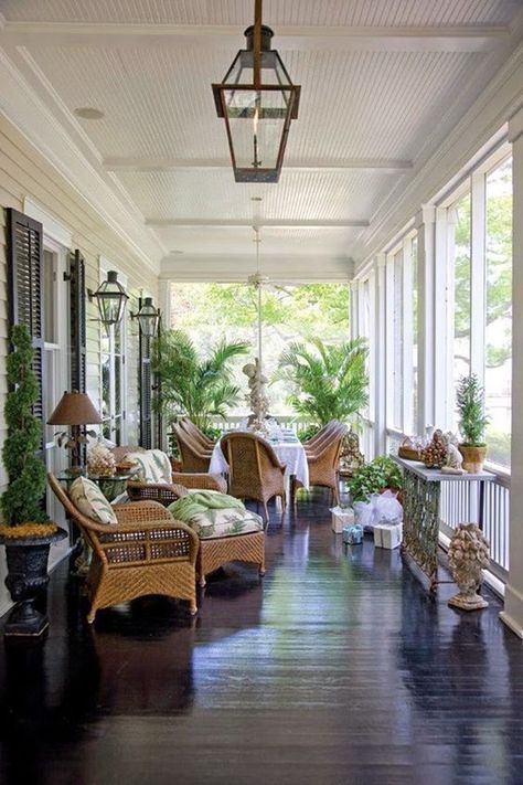 Southern Porch, Veranda Design, Southern Porches, British Colonial Decor, British Colonial Style, Decor Ikea, Southern Lady, Casas Coloniales, Colonial Decor