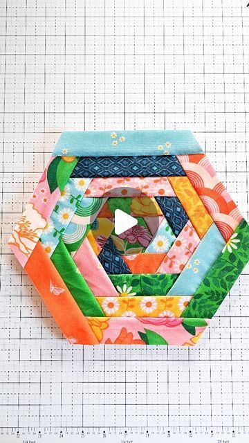 Kristina Brinkerhoff || Modern Sewing and Quilting Patterns on Instagram: "Making a log cabin hexie today! I had so much fun sewing this that I kind of got carried away and the hexagon ended up bigger than I expected. 😆 I definitely see more of these cute, scrappy hexagons in my future! 🥰  Fabric: Flowerland by @rubystarsociety @modafabrics" Hexagonal Quilt Pattern, Hexagon Log Cabin Quilt, Modern Hexies, Modern Quilting Tutorials, Hexagon Quilt Tutorial, Quilting Fabric Projects, Patchwork Placemats, Octagon Quilt, Hexie Projects