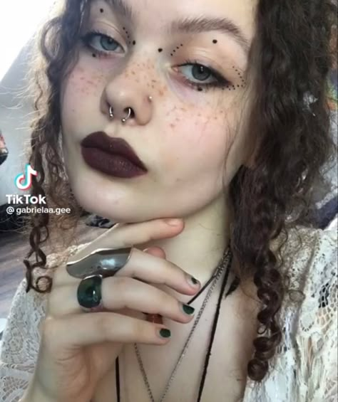 Droopy Eye Makeup Aesthetic, Edgy Festival Makeup, Goblin Core Makeup, Witchy Makeup Aesthetic, Dot Makeup Eyeliner, Dots On Face Makeup, Hippie Eyeliner, Hippy Makeup, Hippie Makeup Looks