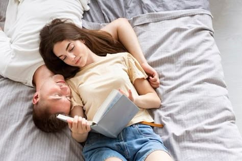 Couple Laying Together Cuddling, Couple Reading, House Family, Spa Set, Pics To Recreate, Human Reference, Head Massage, Young Couple, Pose Ref