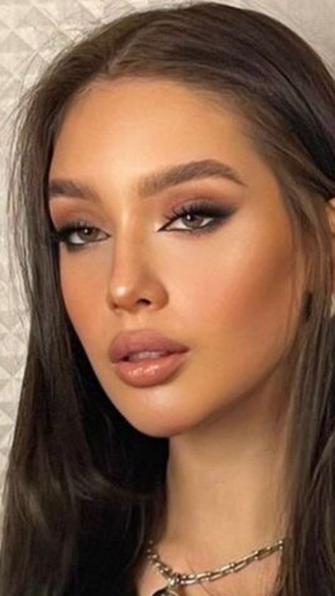 Smokey Soft Glam, Prom Eye Makeup For Black Dress, Semi Makeup, Soft Brown Smokey Eye, Eye Makeup Hacks, Prom Makeup For Brown Eyes, Brown Smokey Eye Makeup, Brown Smokey Eye, Ball Makeup