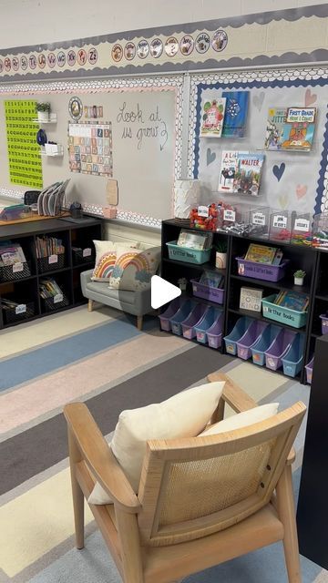 Kristen B on Instagram: "Come set up my classroom library with me! 📚 #classroom #classroomideas #classroomlibrary #classroomlibrarygoals #classroomlibraries #classroomlibraryorganization #elementaryclassroom #elementaryclassrooms #classroomsetup #classroomsetup24 #firstgradeclassroom #classroomdecor #classroomdecorations #pastelclassroom #pastelclassroomdecor" Classroom Cubby Ideas, Kindergarten Classroom Setup Layout, Small Classroom Setup Layout, Classroom Library Seating, Small Classroom Setup, Classroom Reading Corner, Ikea Classroom, Classroom Library Ideas, Reading Nook Classroom