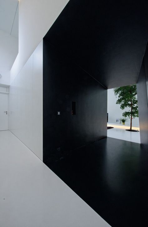 house Black And White Interior, Design Del Prodotto, Space Architecture, Architectural Inspiration, Family House, Contemporary Architecture, 인테리어 디자인, Interior Architecture Design, Architecture Interior