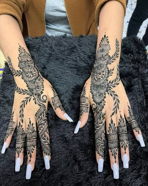 Both Hand Henna Designs, Ethiopian Henna Design, Henna Designs Black, Henna Designs Somali, Ethiopian Henna, Mehndi Modern, Black Henna Designs, Henna Station, Somali Henna