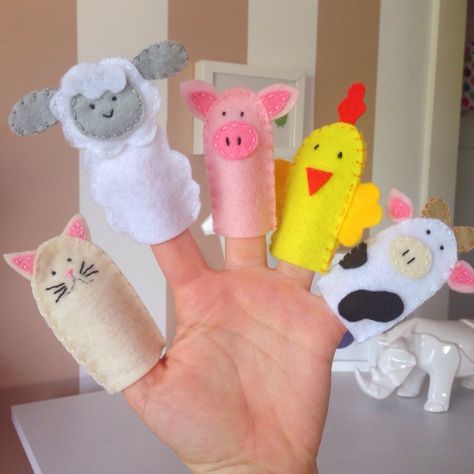 Finger Puppet Patterns, Felt Puppets, Puppets For Kids, Puppets Diy, Diy Quiet Books, Felt Finger Puppets, Puppet Patterns, Puppet Toys, Puppet Crafts