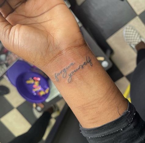 Small Tattoos Healing, Self Healing Tattoo, Tattoos Healing, Healed Tattoo, Tattoo Lettering Styles, Cute Hand Tattoos, My Life Style, Healing Tattoo, Piercings And Tattoos