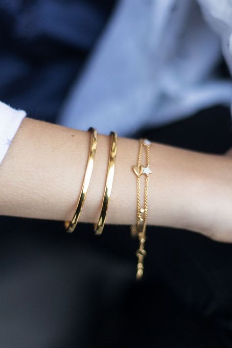 Gold Bracelet Stack, Plain Gold Bangles, Gold Bracelet Simple, Jewelry Bracelets Gold, Bangles Design, Bangles Jewelry Designs, Gold Bangles Design, Bracelets Gold, Deep Connection