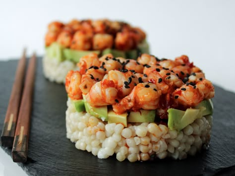 Parelcouscous met avocado en scampi sweet chili Sweet Chili, Couscous, Food Design, I Love Food, Workout Food, Food Inspiration, Health Food, Food Lover, Love Food