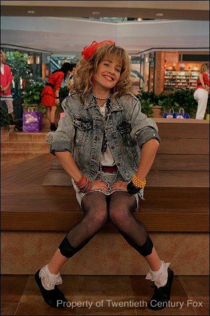 The Best 80's Party Outfit Ideas | Costumes From The 80's Robin Sparkles, 80s Theme Party Outfits, 80s Dress Up, 80s Party Costumes, 80’s Outfits, 80s Fashion Party, 80's Party Outfit, Look 80s, 80s Party Outfits