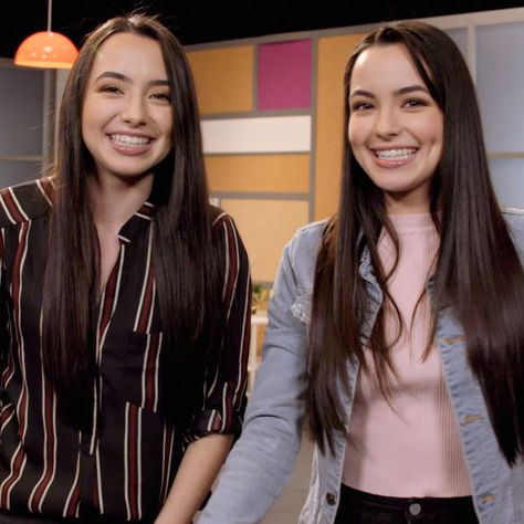 Will These 21-Year-Old Twin YouTube Stars Be the Tipping Point for Girls in STEM? | Brit + Co Merrill Twins, Merell Twins, Veronica And Vanessa, Veronica Merrell, Sales Goals, Famous Twins, Merrell Twins, Cosmo Girl, Youtube Promotion