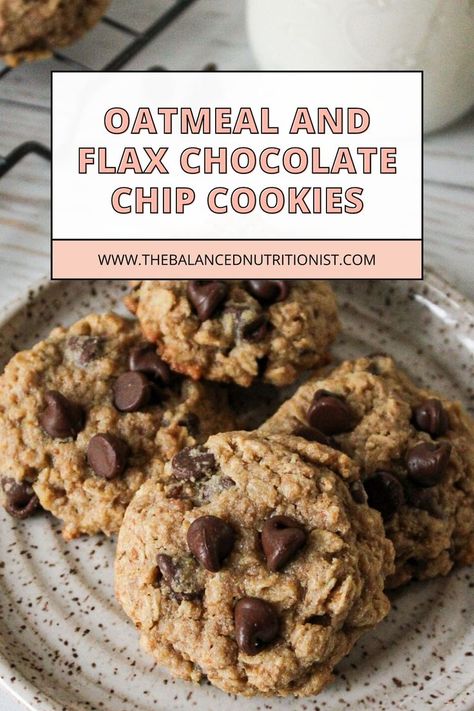 Chocolate Chip Cookies With Oats, Few Ingredient Desserts, Quick Snacks To Make, High Fibre Desserts, Dessert With Few Ingredients, Cookies With Oats, Clean Cookies, Chocolate Chip Oatmeal Cookies Healthy, Oat Chocolate Chip Cookies