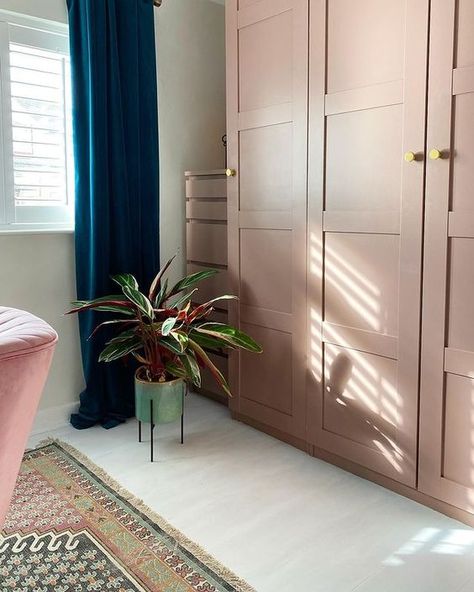 15 Amazing IKEA PAX Hacks: Ideas, Inspiration, and Installation Hacks for IKEA PAX Closet Systems Ikea Pax Doors, Sulking Room Pink, Ikea Wardrobe Hack, Ikea Pax Hack, Ikea Pax Closet, Pax Closet, Armoire Pax, Pink Wardrobe, Ikea Wardrobe