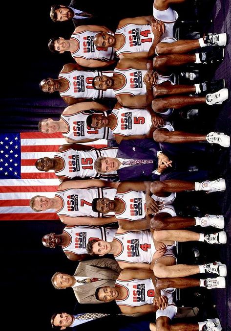 Dream Team 1992, Christian Laettner, Dream Team Basketball, Chris Mullin, Team Usa Basketball, Nba Video, John Stockton, Olympic Basketball, Basketball Memes