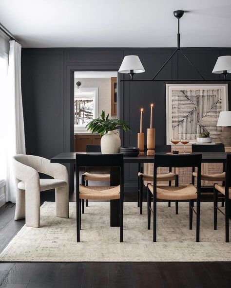 The Top Interior Design Trends You'll See in 2023 | The Everygirl Moody Dining Room, Black Dining Room Table, Dark Dining Room, Dining Room Accent Wall, Neutral Dining Room, Table With Chairs, Dining Room Accents, Transitional Dining Room, Dinning Room Design