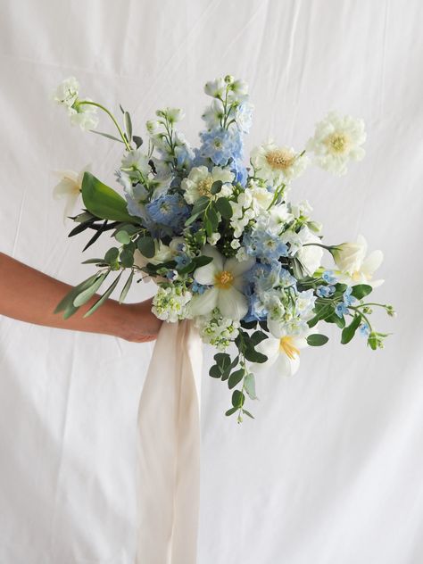 Bridal Flowers - Floral Magic Blue Yellow Weddings, Yellow Bridal Bouquets, Blue Flowers Bouquet, Blue White Weddings, Bridal Bouquet Blue, Yellow Bouquets, Blue Wedding Bouquet, Winter Wedding Flowers, Blue Wedding Flowers