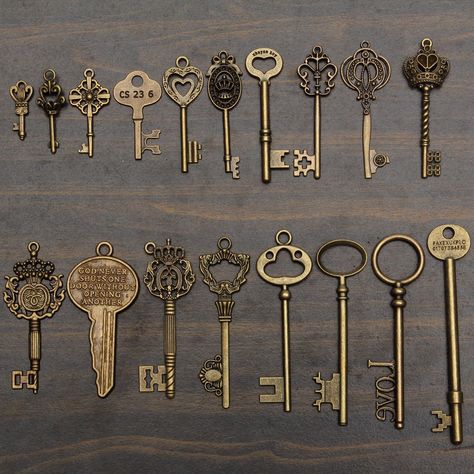 Skeleton Key Lock, The Night Circus, Key Crafts, Bahasa Jepun, Books Decor, Old Keys, Skeleton Keys, Antique Keys, Key To My Heart