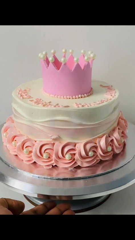 3rd Birthday Cakes For Girls, Simple Princess Cake, Cake 16th Birthday, 16th Birthday Cake For Girls, Pink Birthday Cake Ideas, Unicorn Theme Cake, Barbie Themed Cake, Pink Princess Cakes, Poker Cake