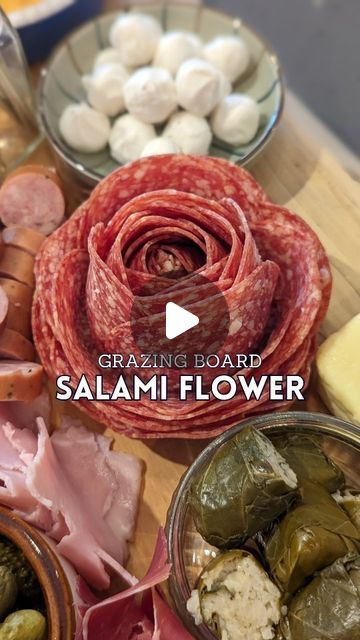 Healthy Eating on Instagram: "First time making a ‘Salami Flower’ and it did not disappoint 😍🌹 Would you try this? (Via: @brooke.clerkin) So easy too - I think you’ll see these on our grazing boards often from now on 😂 Who else makes these? How did I not know about them until now 🙈 #salamiflower #grazingboard #grazingboards #plattergoals #platterporn #plattertime #cheeseboards #cheeseboard #grazinggoals #cheeseandsalami #salamirose #salami #foodhacks #foodhack #kitchenhacks #kitchenhack #antipastoplatter #antipasto #antipastoplatter" How To Make Salami, Charcuterie Meats, Charcuterie Plate, Antipasto Platter, Meat Platter, Cold Meat, Superfood Powder, Charcuterie And Cheese Board, Snacks Für Party