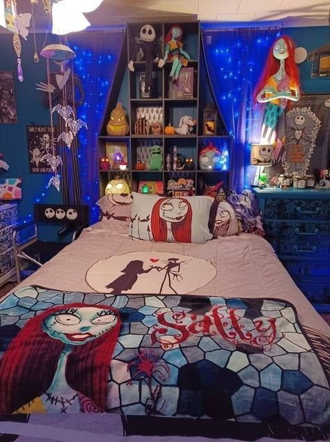 Small Bedroom Ideas For Couples, Tim Burton Style, Halloween Bedroom, Best Country Singers, Fall Room, Jack Skeleton, Bedroom Ideas For Couples, Goth Home Decor, Goth Home