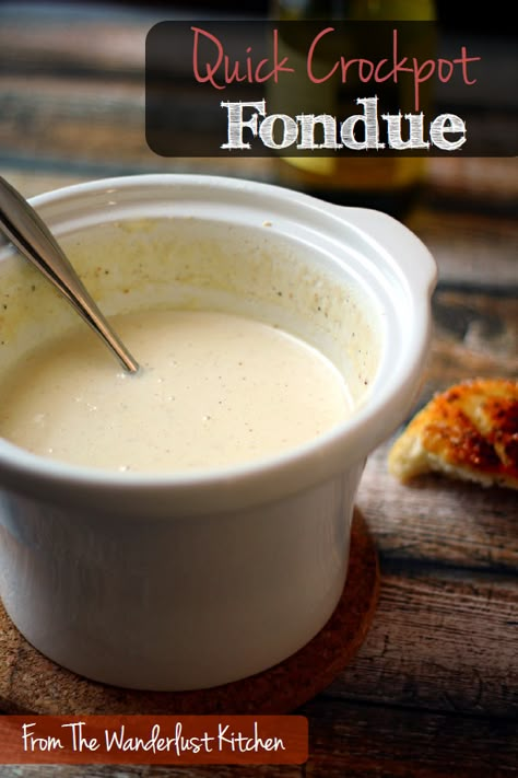 Quick Crockpot Fondue | from The Wanderlust Kitchen Fondue In A Crock Pot, Crockpot Fondue, Easy Cheese Fondue, Cheese Fondue Recipe, Beer Cheese Fondue, Fondue Dinner, Fondue Night, Fondue Recipes Cheese, Fondue Recipe