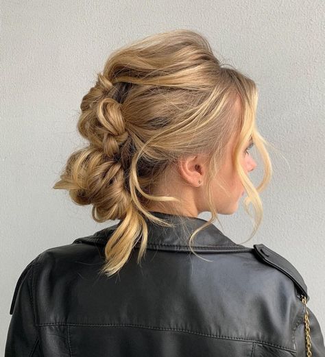 Knotted Messy Bun Tutorial, Low Knotted Bun, Knotted Messy Bun, Top Knot Bun With Bangs, Ballet Bun With Donut, Types Of Buns, Side Plait, Cute Bun Hairstyles, Bow Bun