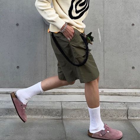 Stussy Birkenstock Outfit, Pink Boston Birkenstocks Outfits, Pink Birkenstocks Outfits, Stussy Birkenstock, Birkenstock Outfit Men, Birkenstocks Outfits, Couple Fishing, Pink Birkenstocks, Birkenstock Fashion