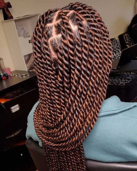 hair style for girls super fast Braided Twists Hairstyles For Black Hair, Knotless Twist Braids With Curls, Curly Twists Braids, Twist Braids Hairstyles For Black Women, Knotless Twist Braids Hairstyles, Types Of Twists, Twisting Braids, Twist Braids Styles, Knotless Twists