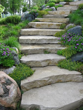 31+ Creative Garden Step and Stair Ideas To Enhance Your Landscaping Patio Steps, Stone Steps, Garden Stairs, Outdoor Steps, Garden Walkway, Garden Steps, Outdoor Stairs, Patio Plants, Garden Pathway