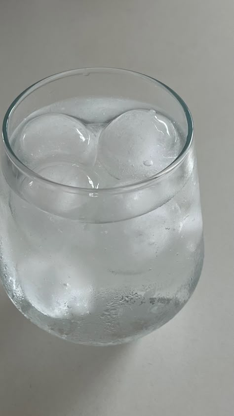 Iced Water Aesthetic, Fresh And Clean Aesthetic, Drinking Enough Water Aesthetic, Drinking More Water Aesthetic, Water With Ice Aesthetic, Cristal Clear Water, Crystal Clear Water Aesthetic, Ice Aesthetic, Clean Lifestyle