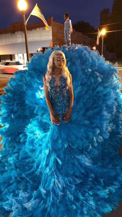 Trumpet Prom Dress, Girls Updo, Sequins Prom Dress, Sparkly Prom Dresses, Pool Blue, Gorgeous Prom Dresses, Bratz Inspired Outfits, Large Feathers, Senior Prom Dresses