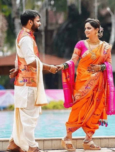 Maharashtrian Mens Wear, Marathi Engagement Look For Men, Marathi Wedding Look Couple, Maharashtrian Engagement Look For Couple, Navari Saree Couple Look, Marathi Wedding Couple Dress Combination, Maharashtrian Couple Wedding Look, Marathi Groom Outfit, Maharashtrian Bride And Groom Outfits