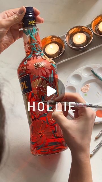 Hollie Yarwood | Paint a birthday Aperol with me 🍊 Hands up if it’s your number 1 even in the winter🙌🏻  #handpainted #handpaintedaperol #aperol... | Instagram Aperol Bottle, Painted Gifts, Painted Glass Bottles, Hand Painted Bottles, Personalised Gifts Diy, Painted Bottles, Painted Bottle, Whisky Bottle, Wedding Bottles