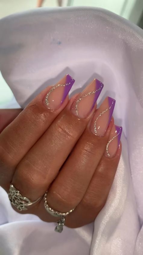 Purple And Gold Nails Coffin, Beige Purple Nails, Hoco Nails For Purple Dress, Acrylic Nails For Purple Dress, Purple Sliver Nails, Lilac Hoco Nails, Hoco Nail Ideas Purple, White And Purple Nails Simple, Nail Designs Purple And Gold