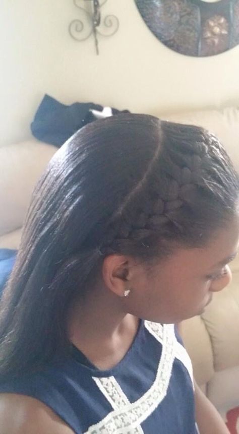 French Braid Headband 2 Small French Braids On Top Of Head, Small French Braids On Top Of Head, French Braid Headband Tutorial, French Braid Across Front Of Head, French Braid Side Of Head, French Braid Headband, Easy French Braid, Headband Curls, Braided Headband Hairstyle