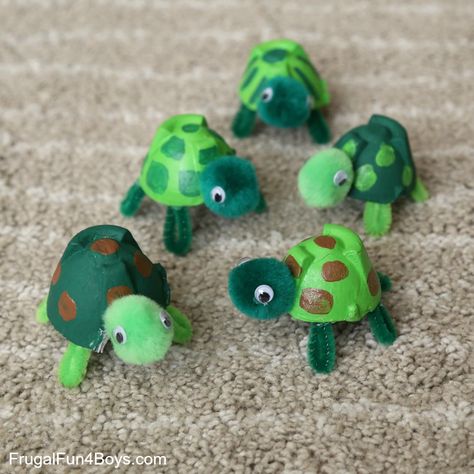 Turtle Crafts, Egg Carton Crafts, Summer Crafts For Kids, Kraf Diy, Summer Activities For Kids, Egg Carton, Fun Crafts For Kids, Kid Activities, Animal Crafts