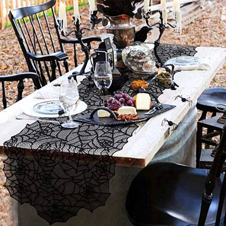 Decoracion Halloween Party, Halloween Haunted House Decorations, Table Halloween, Cute Halloween Decorations, Casa Halloween, Halloween Party Dinner, Halloween Table Runners, Creepy Decor, Diy Halloween Decor