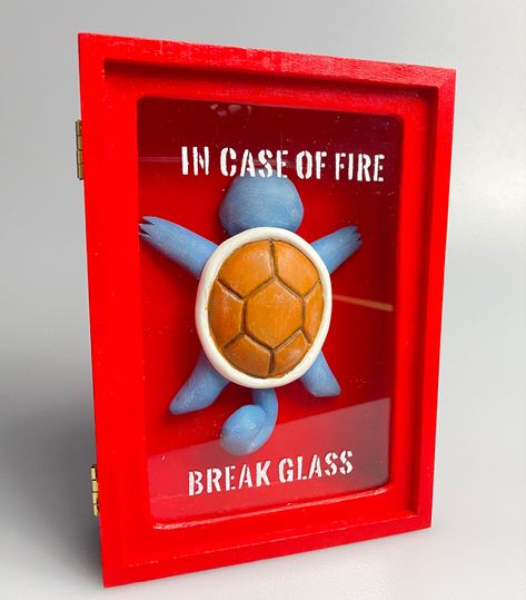 #squirtle #pokemon #craft #nkm #nkmcraft #diorama #meme Diy Geek Decor, Pokemon Arts And Crafts, Diy Pokemon Decor, Pokémon Gift Ideas, Pokemon Card Diy, Pokemon Diy Room Decor, Gamer Crafts, Pokemon Bathroom Ideas, Pokemon Diy Gifts