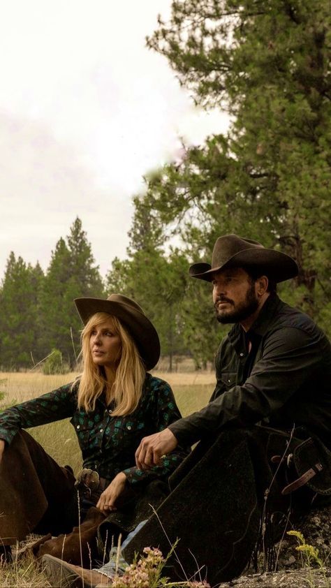 Yellowstone Halloween Costume, Rip And Beth, Yellowstone Cast, Beth Dutton Style, Yellowstone Style, Beth And Rip, Mrs Wheeler, Beth Dutton Yellowstone, Yellowstone Beth