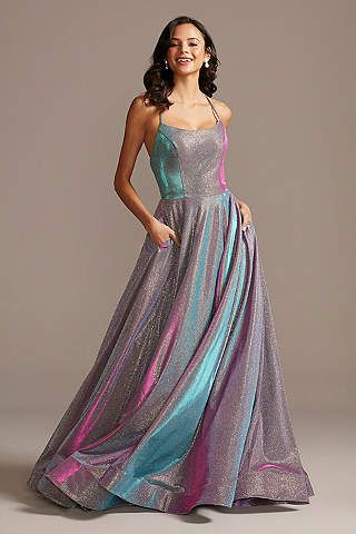 Prom 2020, Prom Dress Ideas, Nails Prom, Cute Prom Dresses, Casual Wedding Dress, Pretty Prom Dresses, Glitter Dress, Necklines For Dresses, White Wedding Dresses