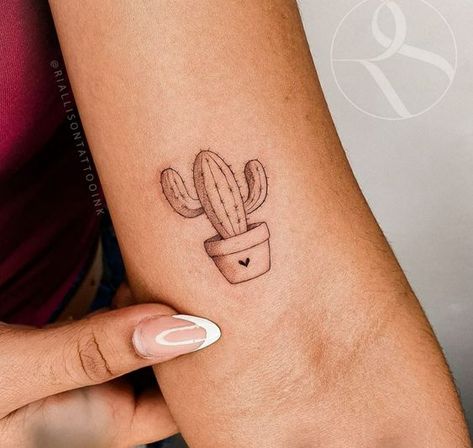 Succulent Tattoo, Cactus Tattoos, Mexican Tattoo, Cactus Tattoo, Bull Tattoos, Latest Tattoos, Cute Tiny Tattoos, Sister Tattoos, Unique Plants