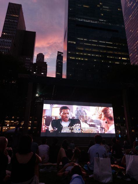 Bryant Park Movie Night, Park Movie Night, Movie Night Outdoor, Outdoor Event Ideas, Actress Life, Outside Movie, Movie In The Park, Summer In Nyc, Activities For All Ages