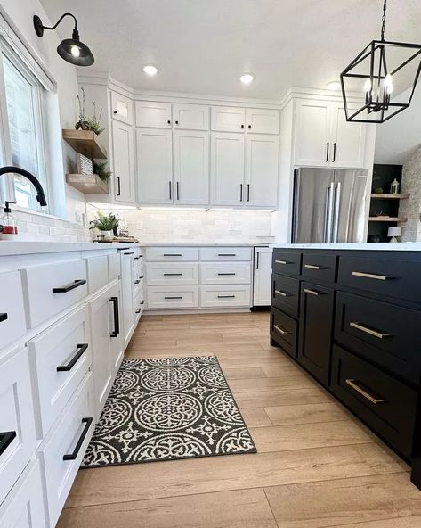 30 Ideas for White Kitchen Cabinets With Black Hardware Kitchen Cabinets Black Hardware, White Kitchen Cabinets Black Hardware, Kitchen Cabinets With Black Hardware, High Kitchen Cabinets, White Cabinets Black Hardware, Cabinets With Black Hardware, Black Hardware Kitchen, Barndominium Kitchen, Future Farmhouse