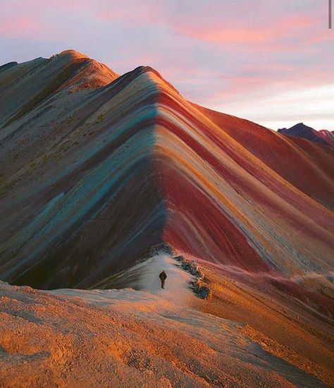 Red Valley, Rainbow Mountains Peru, Sacred Mountain, Colorful Mountains, Rainbow Mountain, Nature Color Palette, Peru Travel, Back To Nature, Machu Picchu