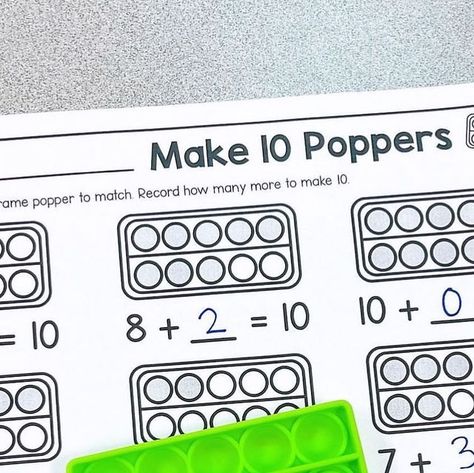 Ashley | Kindergarten Teacher on Instagram: "These 10-frame Pop Its make for a fun hands-on activity to practice making 10!  This activity is part of my Making 10 Activities resource! Comment ⭐️ if you want the link!  #makea10 #kindergartenactivities #kindergartenmath #mathcenters #kindergarten #kindergartenteacher #iteachk #teacher #teachergram" Make 10 Activities, Partners To 10 Games, Friends Of 10 Activities, Making 10 Activities, January Centers, Friends Of 10, Pre K Curriculum, Lesson Activities, Making Ten