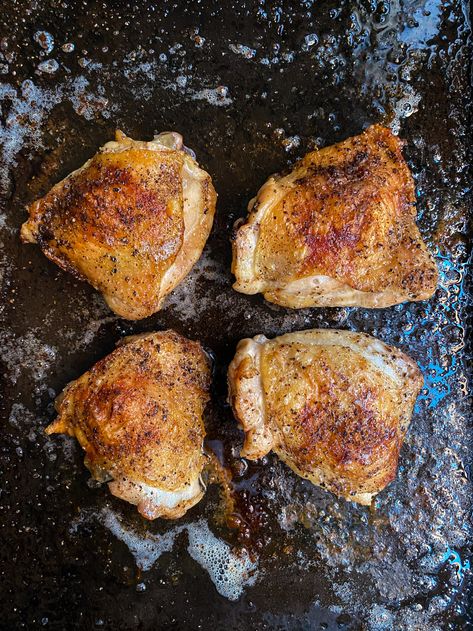 Broil Chicken, Broiled Chicken Thighs, Chicken Thighs In Oven, Crab Salad Recipe, Chicken Receipes, Broiled Chicken, Turkey Dinner, Chicken Cutlets, Peppers Recipes