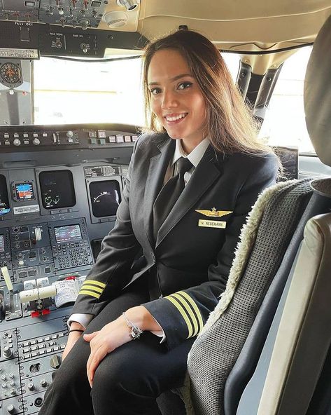 #pilotgirl hashtag on Instagram • Photos and Videos Pilot Career, Aviation Education, Female Pilots, Flight Girls, Pilot Uniform, Women Wearing Ties, Aviation World, Female Pilot, Fly Girls