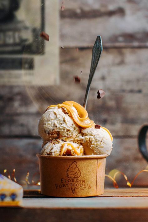 Pumpkin Cookie Dough, Ice Cream Aesthetic, Cream Photo, Cream Photography, Ice Cream Ideas, Ice Cream Photography, Healthy Ice Cream Recipes, Pumpkin Cookie, Cookie Dough Ice Cream