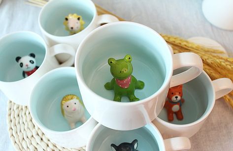 Animal Ceramics, Inside Mug, Frog Mug, Best White Elephant Gifts, Homesick Candles, Cute Surprises, Miniature Animals, Ceramics Ideas Pottery, Diy Clay Crafts