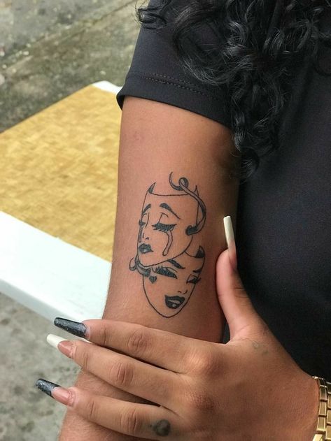 Basic Tattoos, Cute Hand Tattoos, Pretty Hand Tattoos, Tattoo Flowers, Tasteful Tattoos, Pretty Tattoos For Women, Tattoos For Black Skin, Dope Tattoos For Women, Small Hand Tattoos