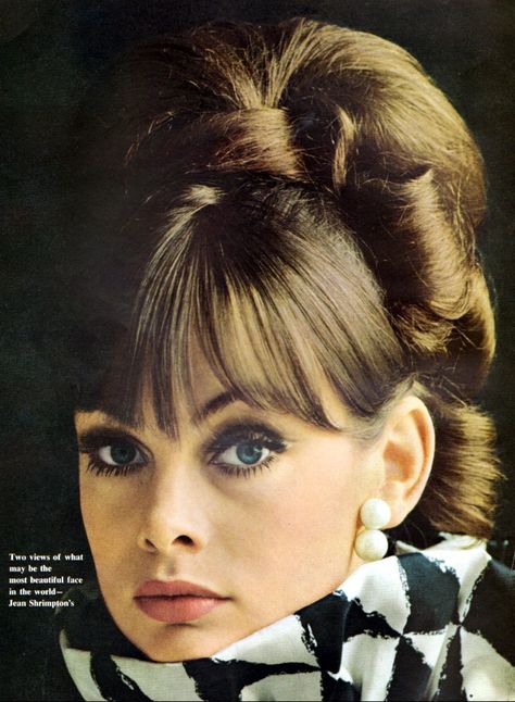 McCall's - April, 1965 1960s Hair, 60s Hair, Jean Shrimpton, Look Jean, Fashion 1960s, 1960's Fashion, Swinging Sixties, Sixties Fashion, The Sixties